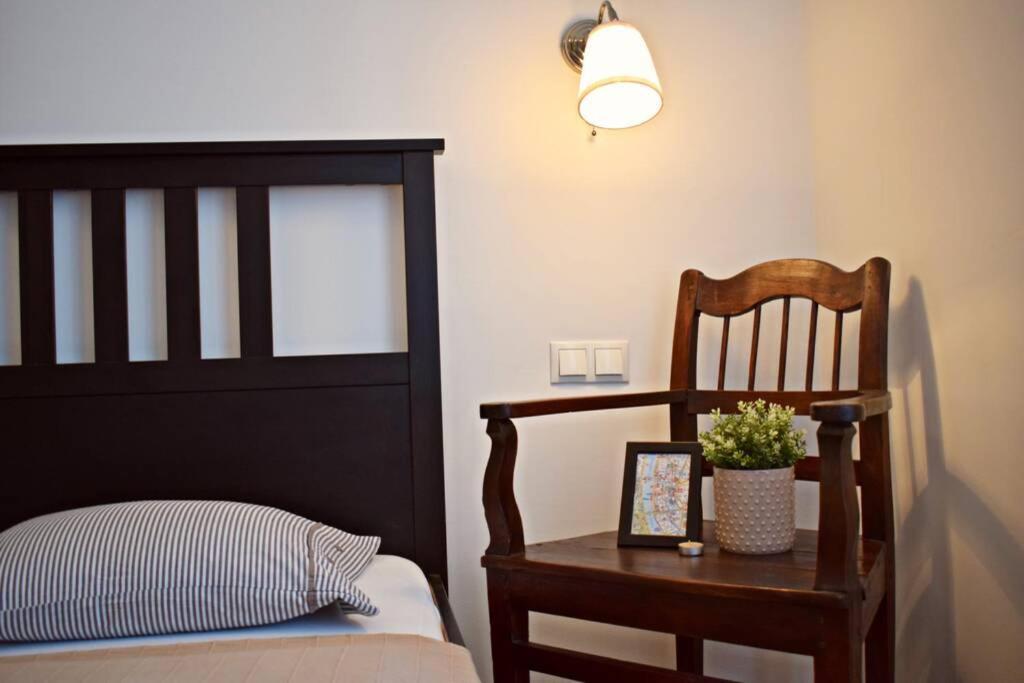 Central Budapest Apartment In Historical Building With Free Private Parking Εξωτερικό φωτογραφία