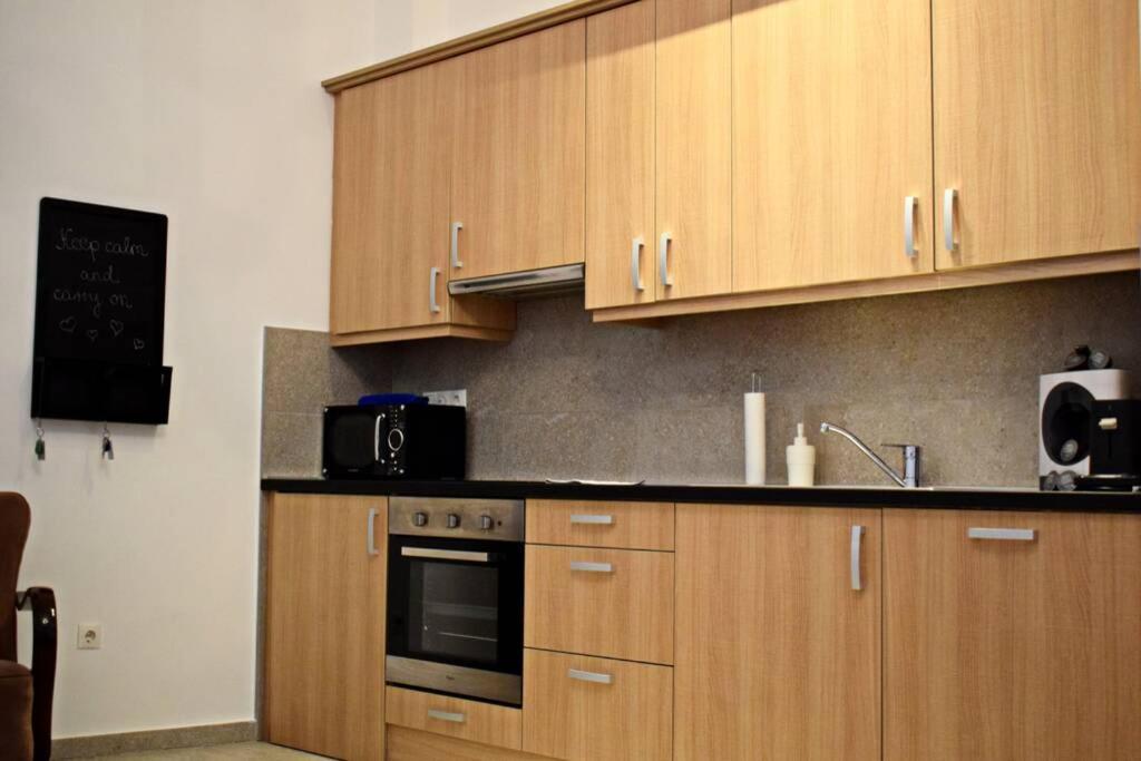 Central Budapest Apartment In Historical Building With Free Private Parking Εξωτερικό φωτογραφία