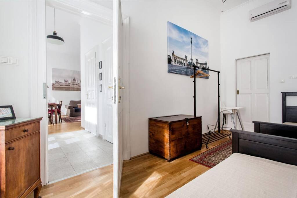 Central Budapest Apartment In Historical Building With Free Private Parking Εξωτερικό φωτογραφία